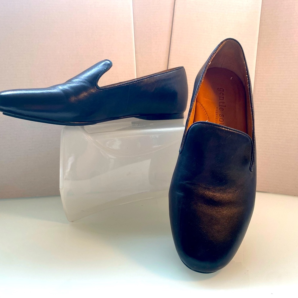 Kenneth Cole Black comfy Round Toe Slip on Size 71/2M Bus/ Casual loafers
